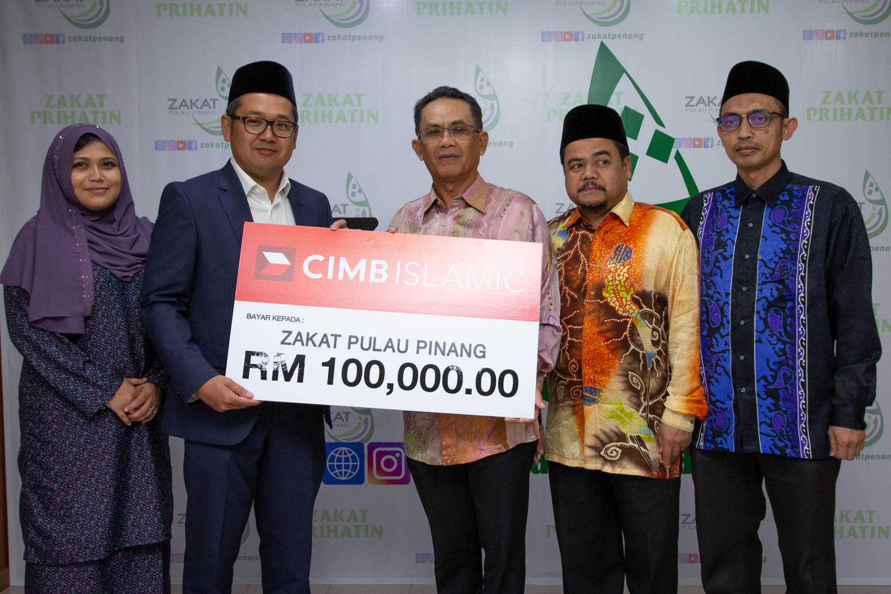 27 Disember 2018 - CIMB dan McDonalds Tunai Zakat Perniagaan